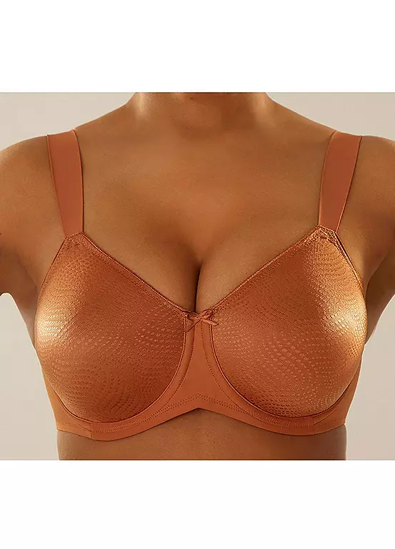 Triumph Essential Minimiser Bra 3 Triumph Essential Minimiser Bra